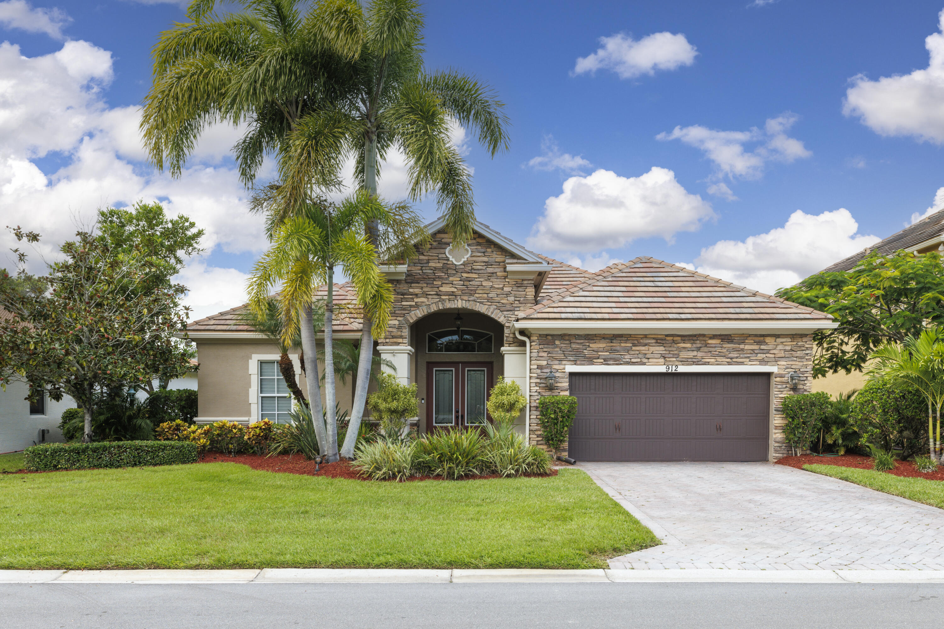 912 SW Sun Circle, Palm City, FL 34990, Palm City