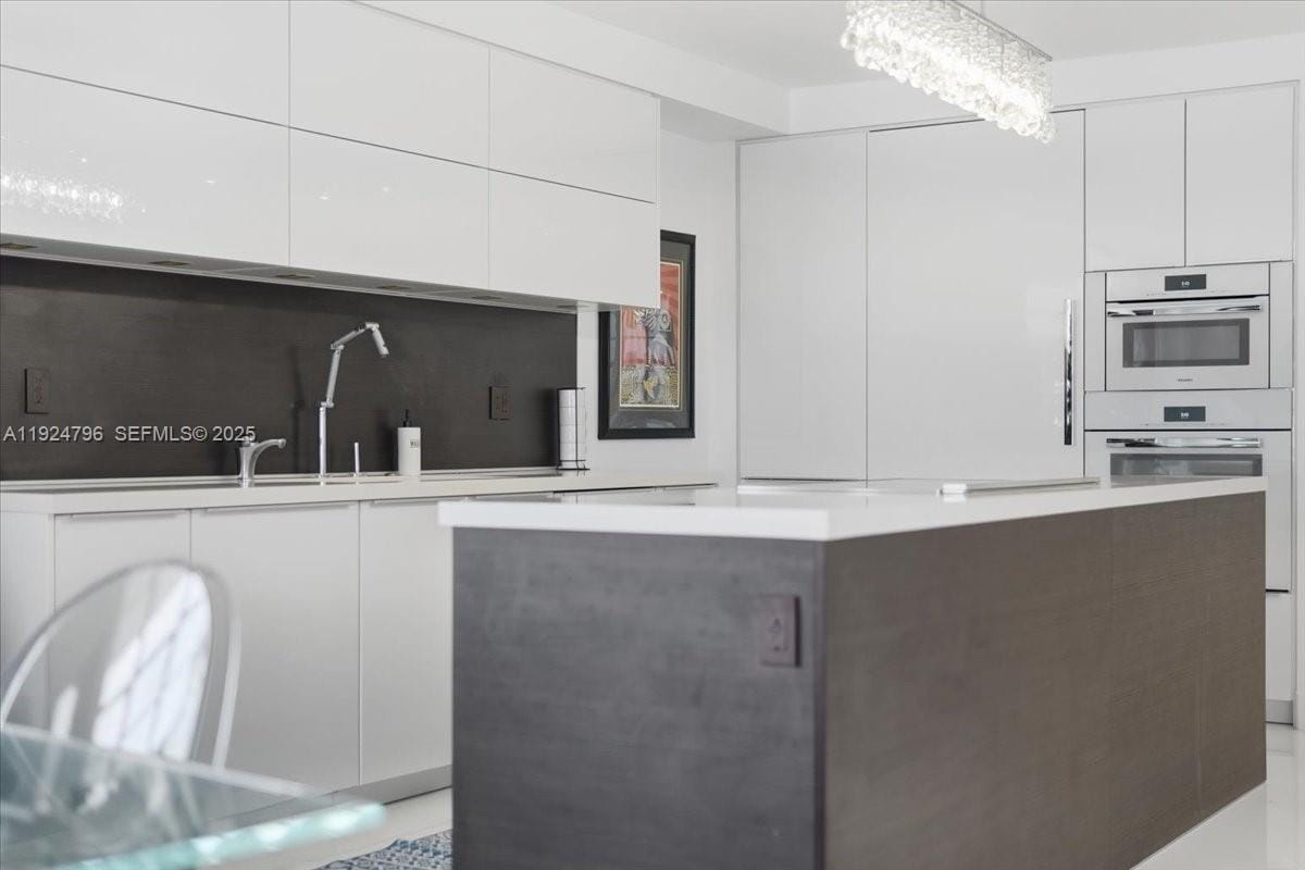 100 Lincoln Road 747, Miami Beach, FL 33139 photo 11