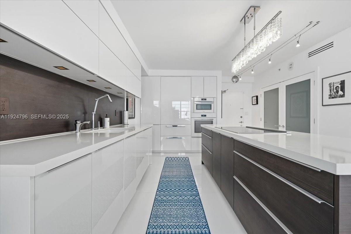 100 Lincoln Road 747, Miami Beach, FL 33139 photo 3