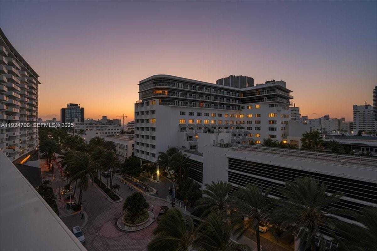 100 Lincoln Road 747, Miami Beach, FL 33139 photo 25