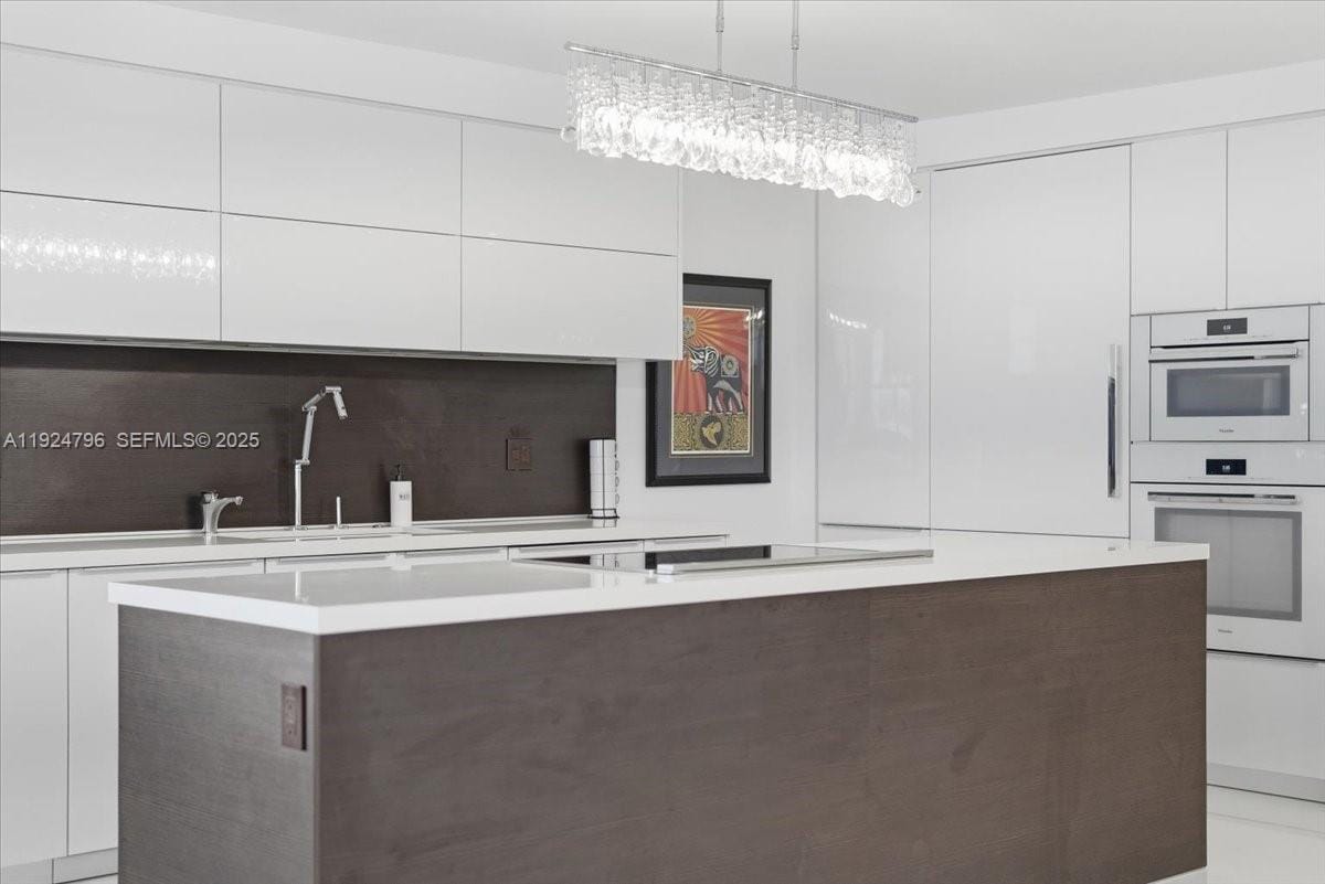 100 Lincoln Road 747, Miami Beach, FL 33139 photo 10