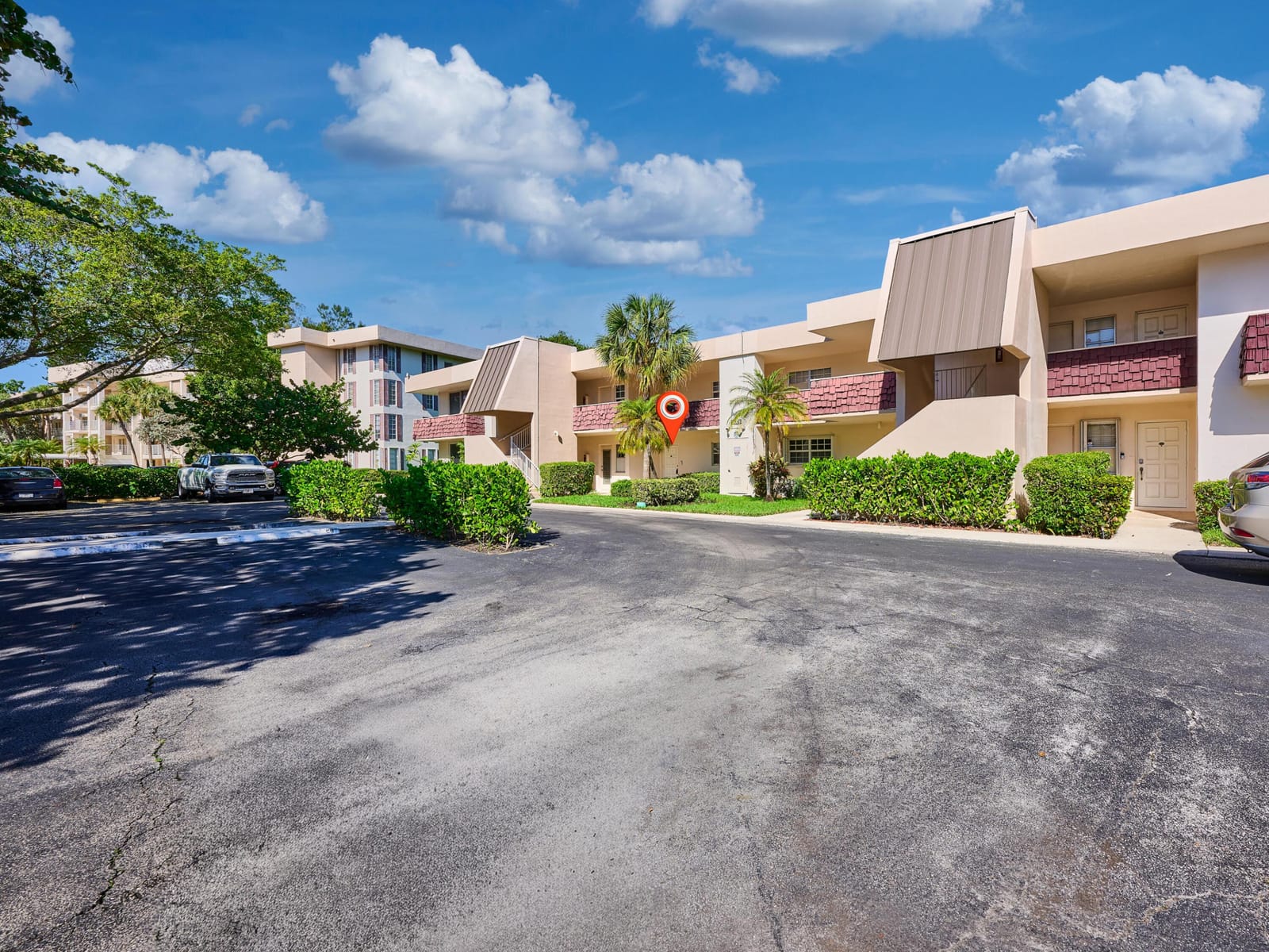 3001 S Palm Aire Drive 107 — photo 4