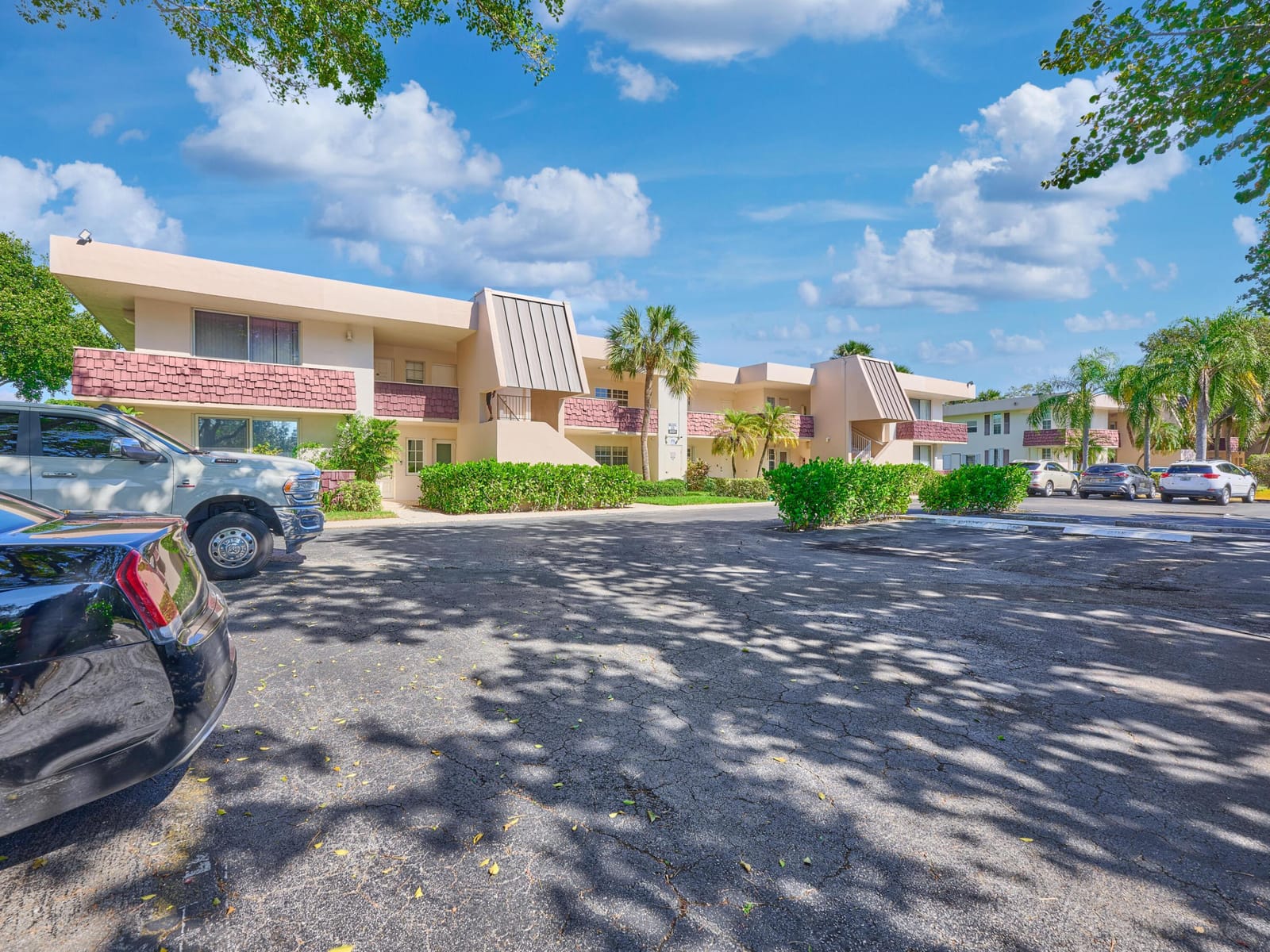 3001 S Palm Aire Drive 107 — photo 6