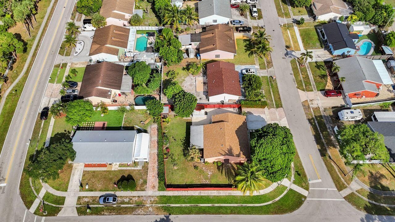 4387 Appian Way, Greenacres, FL 33463 photo 21