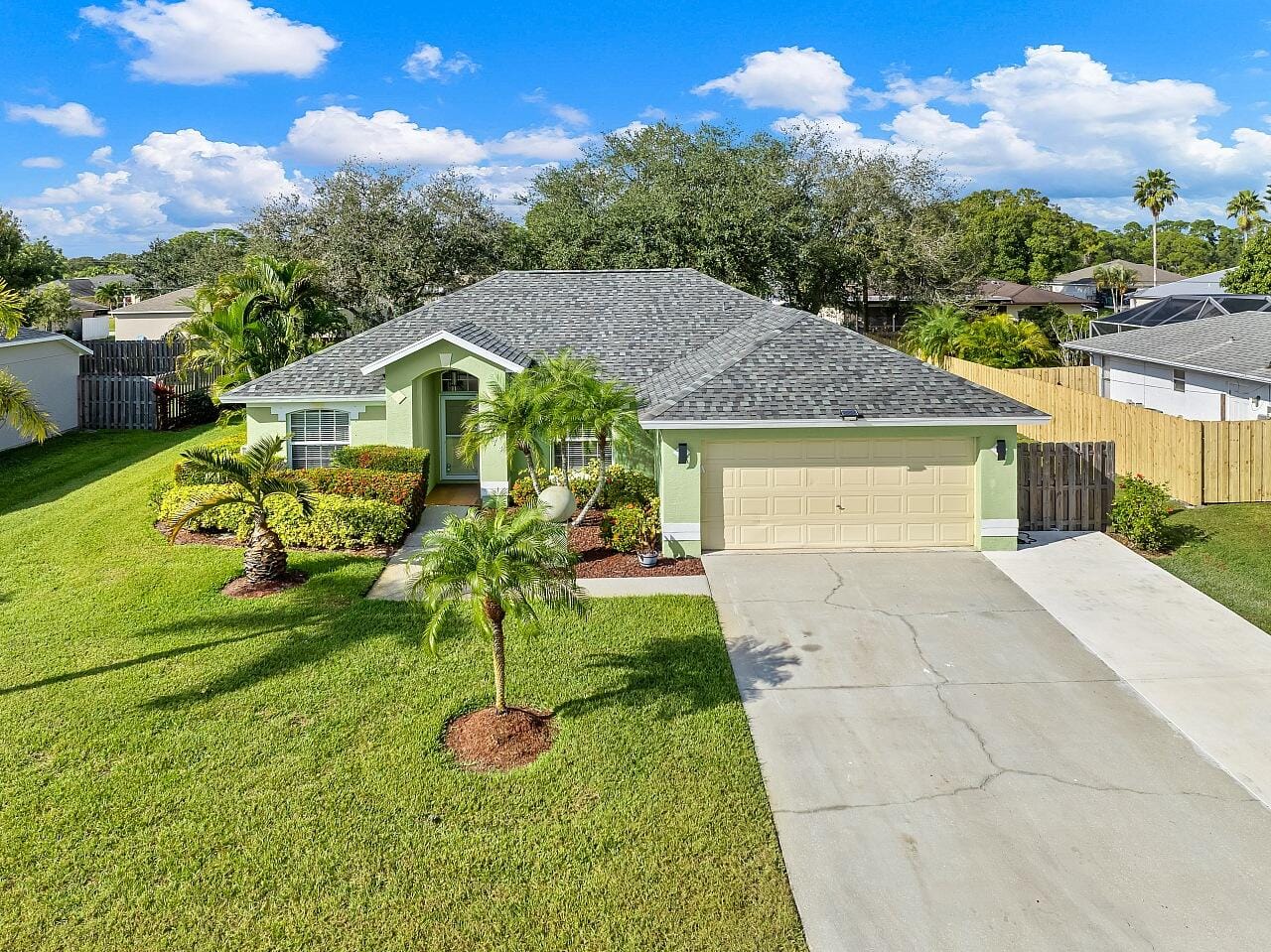 1374 SE Concha Street, Port St. Lucie, FL 34983