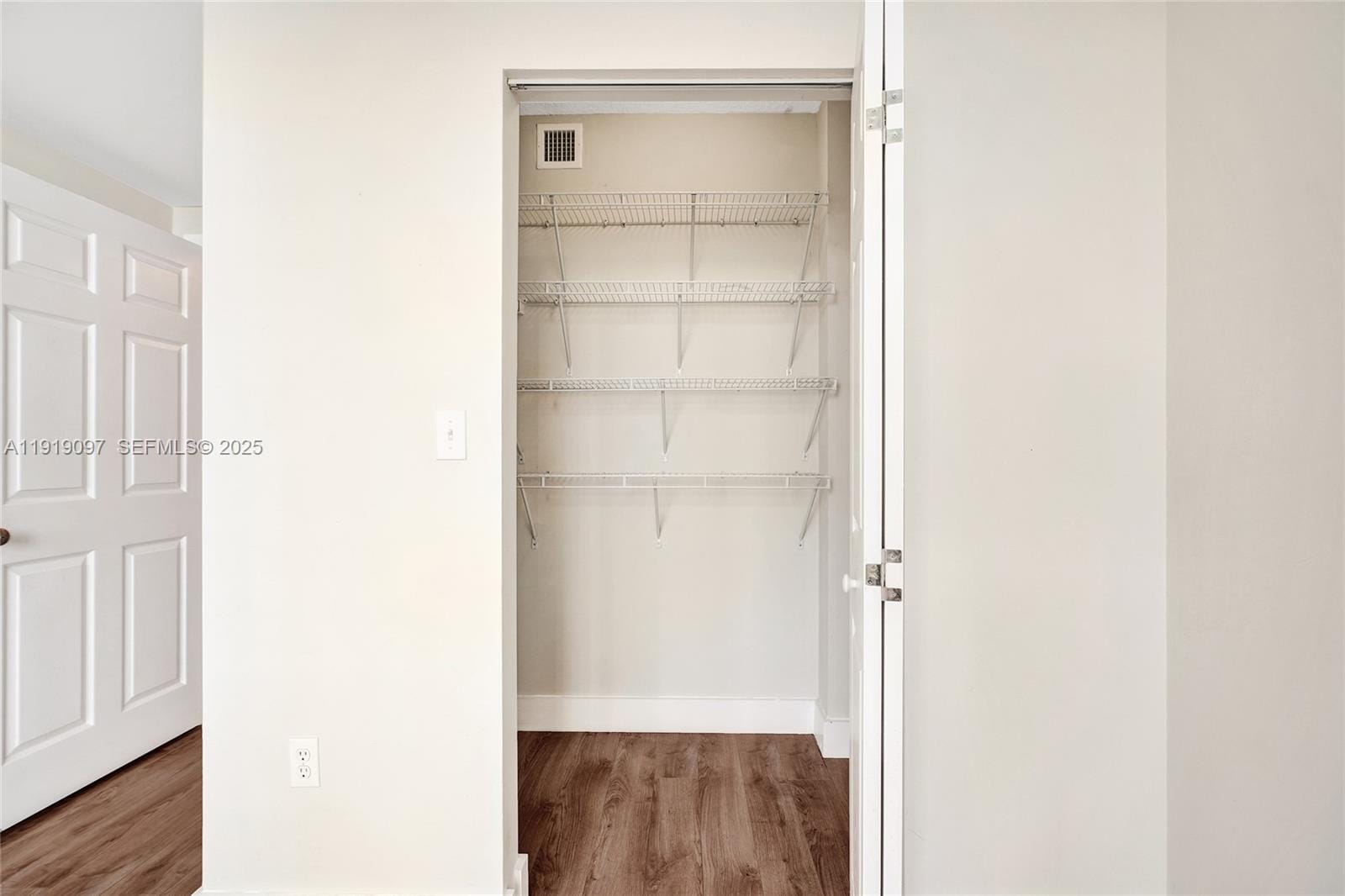 2000 N Bayshore Drive 605, Miami, FL 33137 photo 22