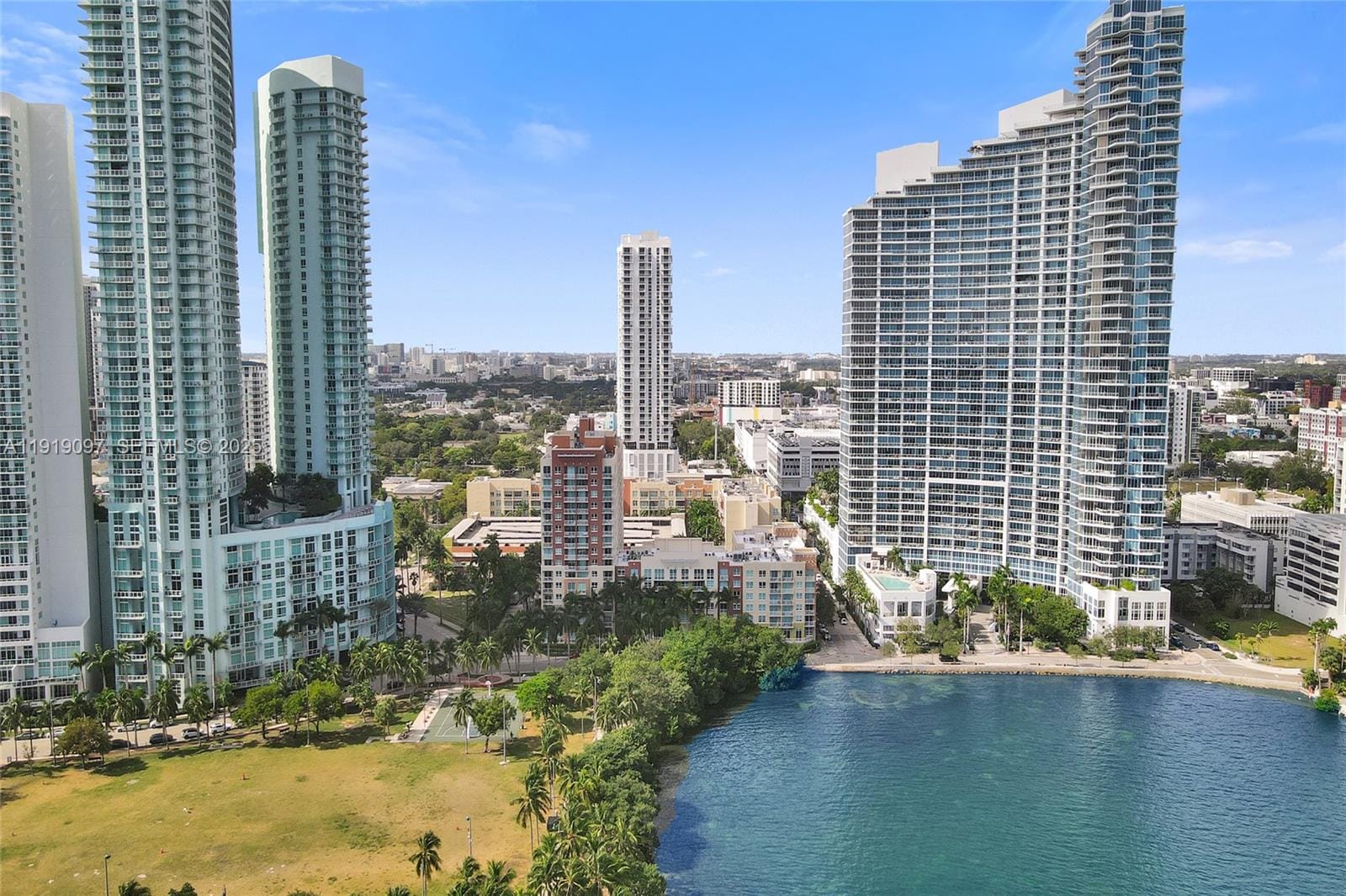 2000 N Bayshore Drive 605, Miami, FL 33137 photo 27