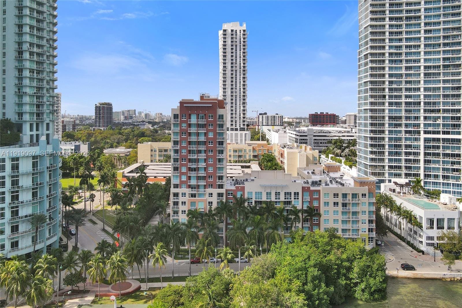 2000 N Bayshore Drive 605, Miami, FL 33137 photo 28