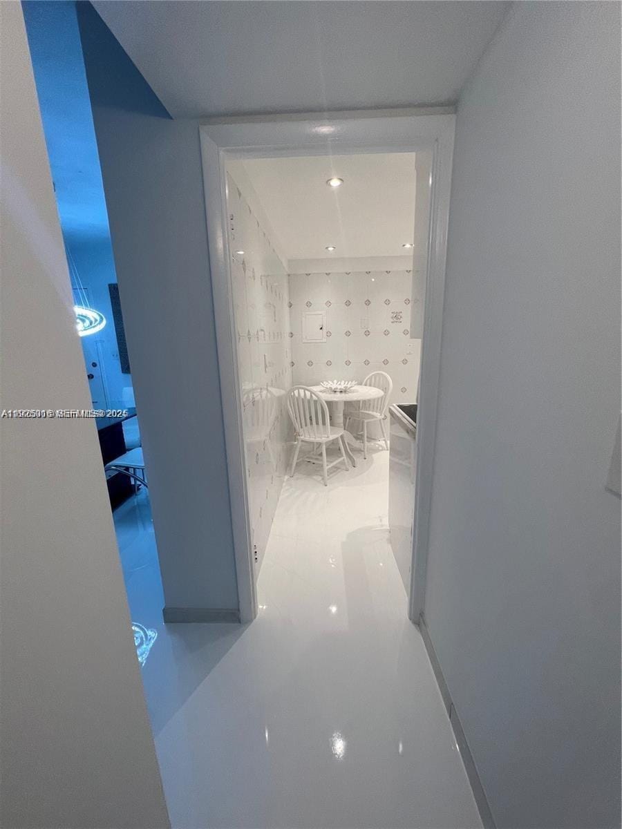 5555 Collins Avenue 7T, Miami Beach, FL 33140 photo 22