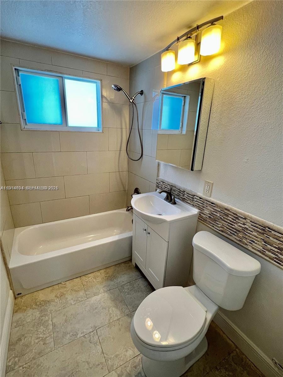 2700 NE 135th Street 45 — photo 11
