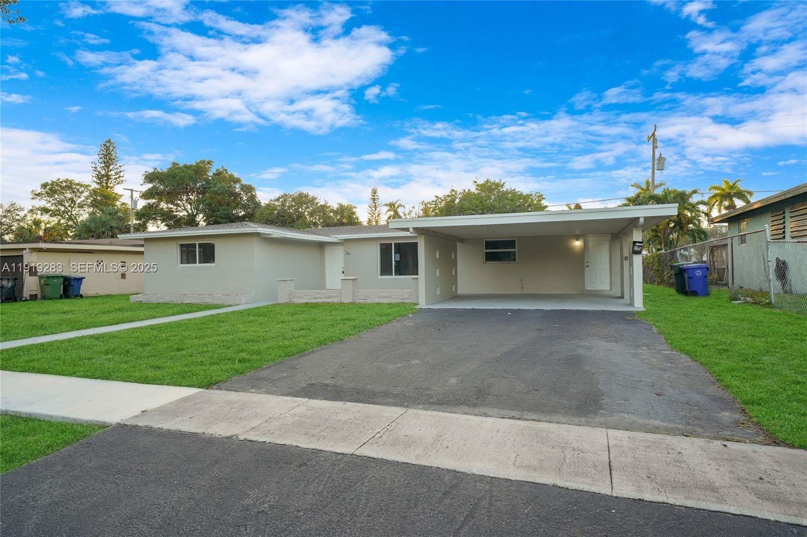 1111 SW 39th Avenue, Fort Lauderdale, FL 33312