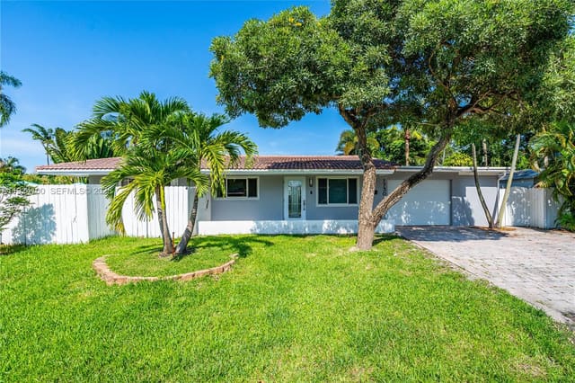 1730 NE 9th Avenue, Fort Lauderdale, FL 33305