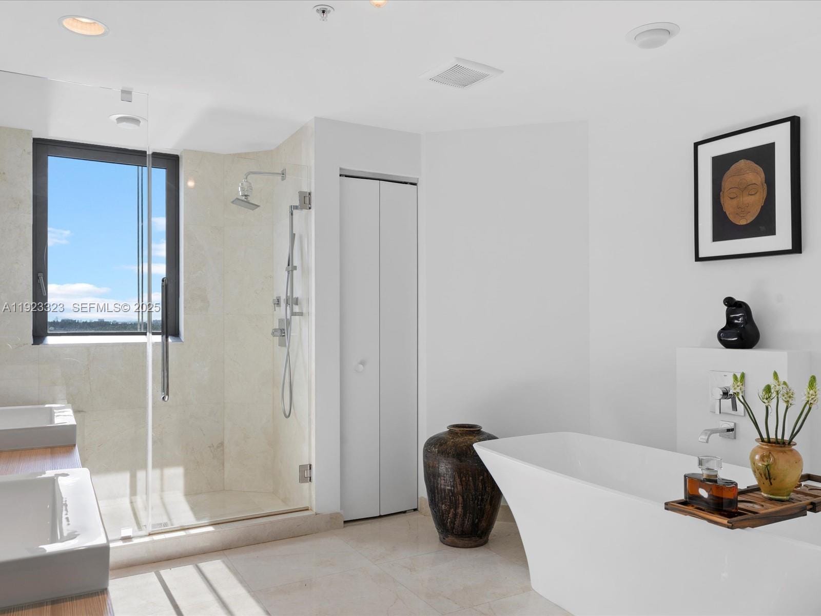 17111 Biscayne Boulevard 1104, North Miami Beach, FL 33160 photo 30