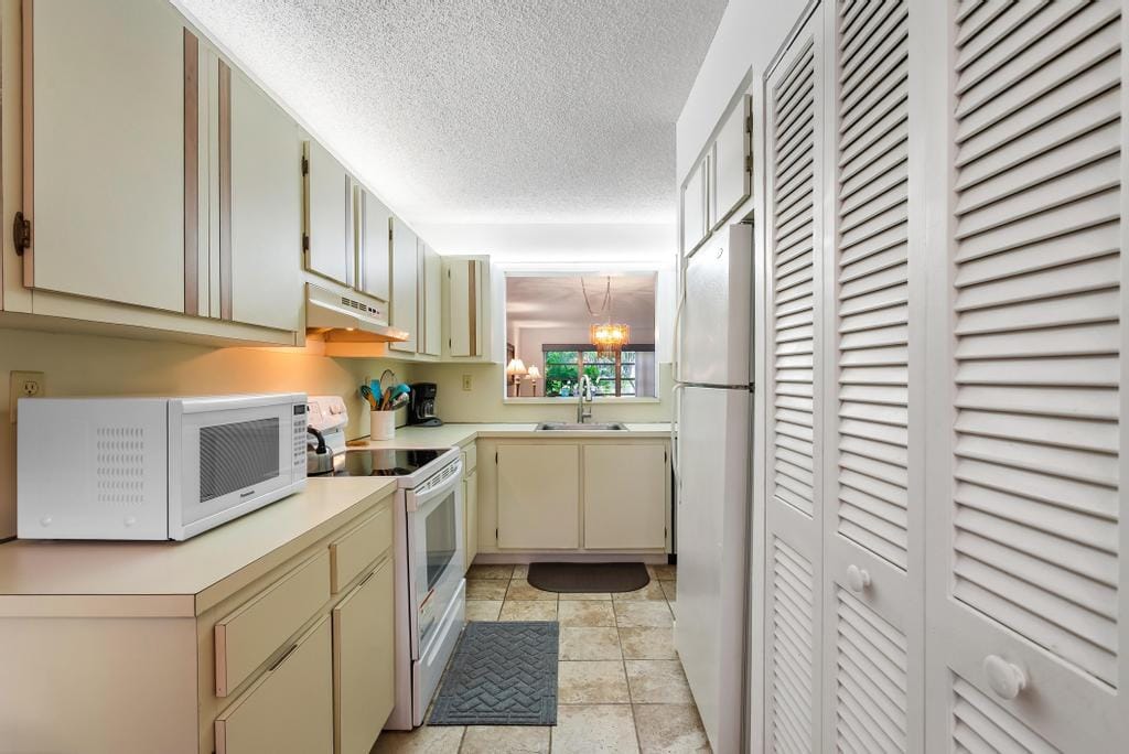 5770 Princess Palm Court B, Delray Beach, FL 33484 photo 12