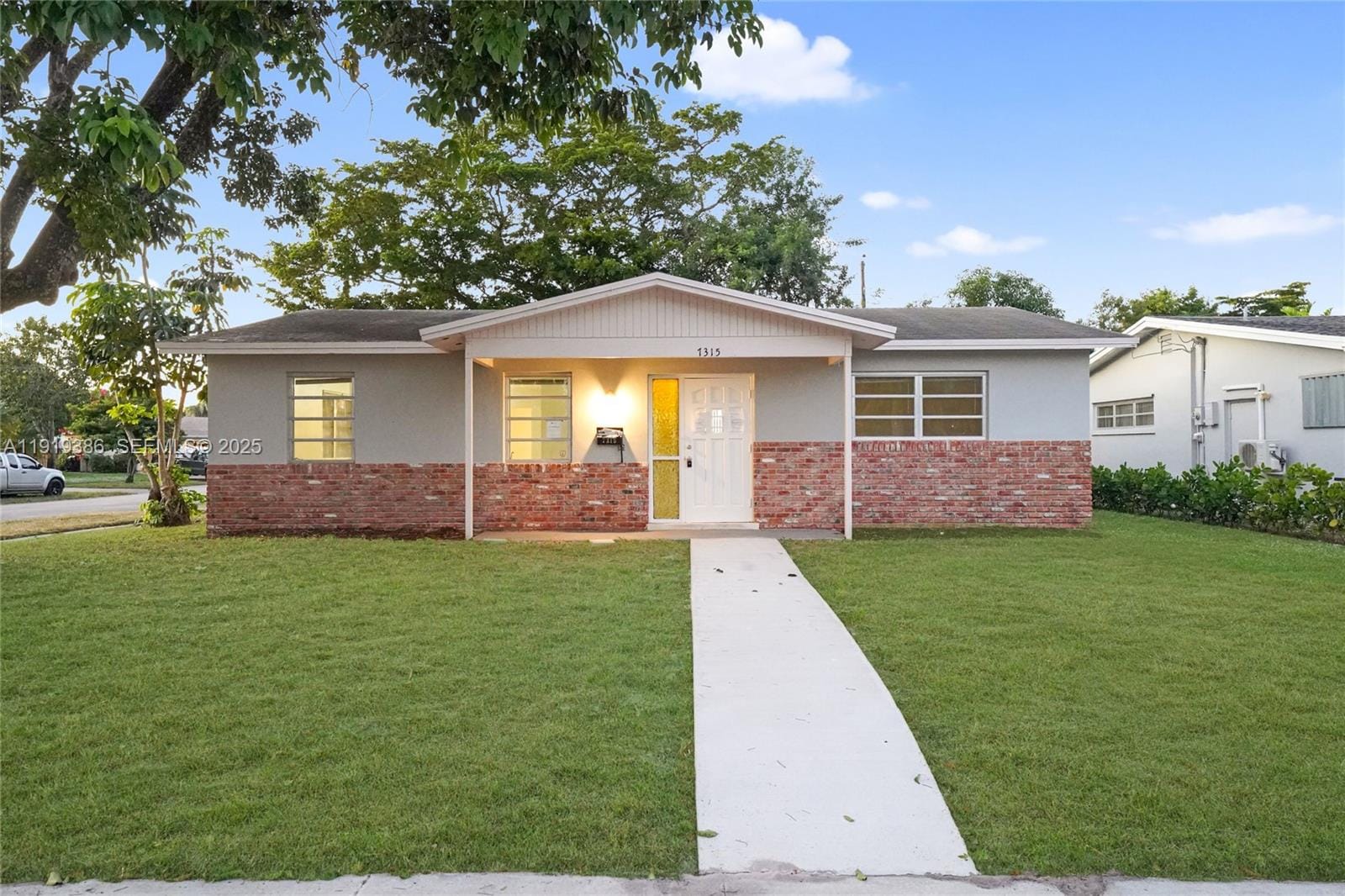 7315 Allen Drive, Hollywood, FL 33024