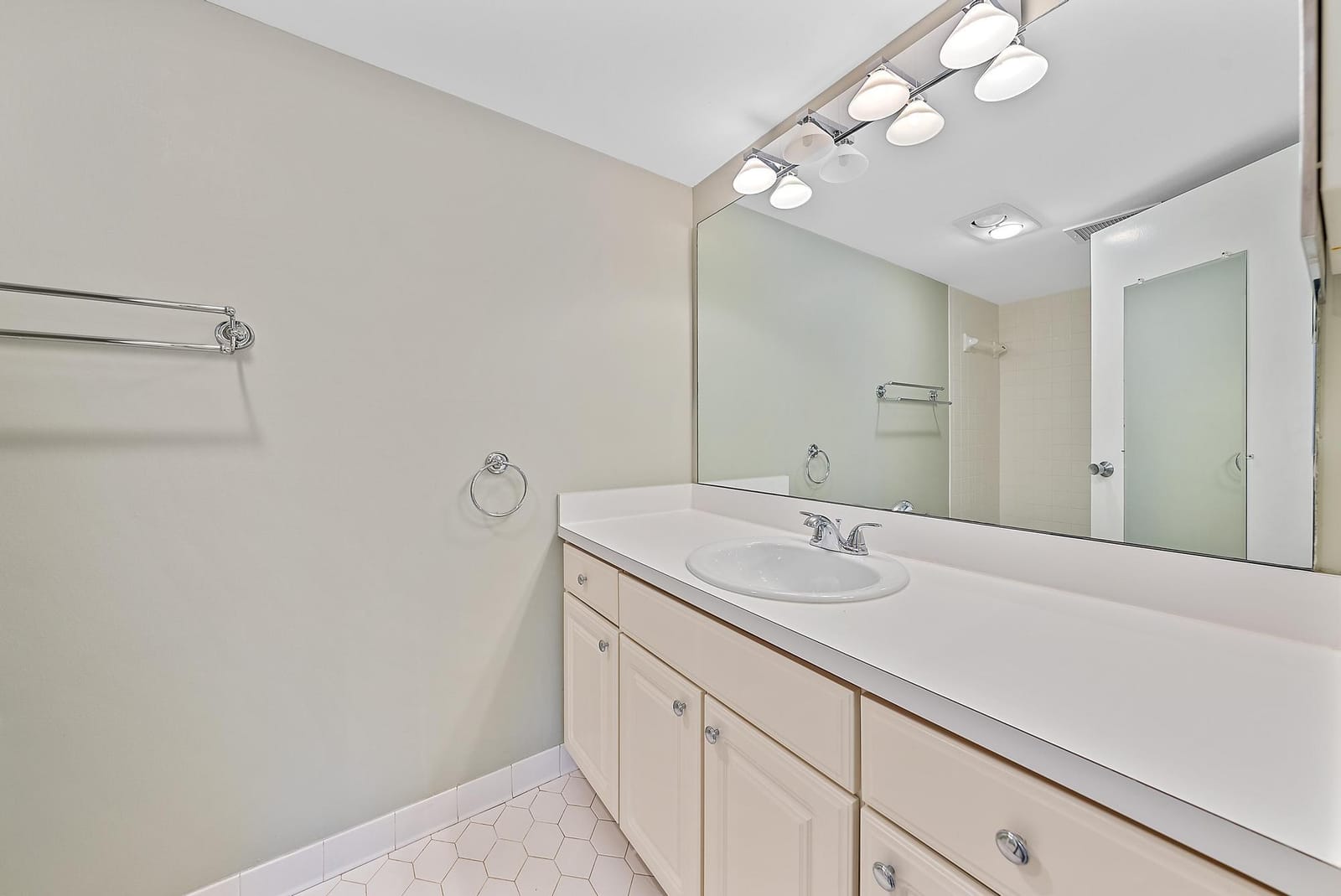 1208 Marine Way 105, North Palm Beach, FL 33408 photo 17