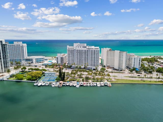 5401 Collins Avenue 622, sold in The Carriage House Condo, Miami Beach, FL