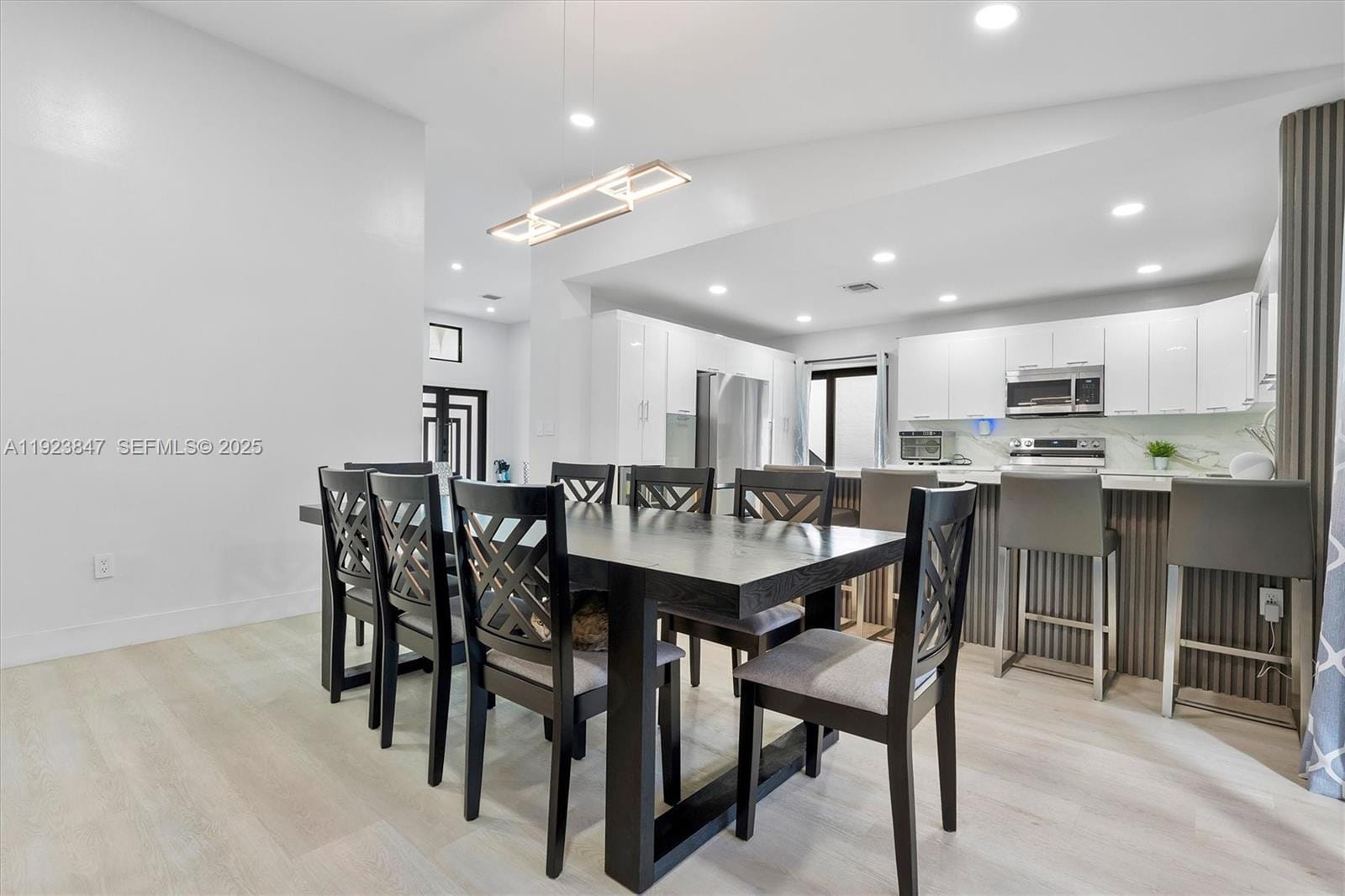 13230 NW 11th Terrace, Miami, FL 33182 photo 9