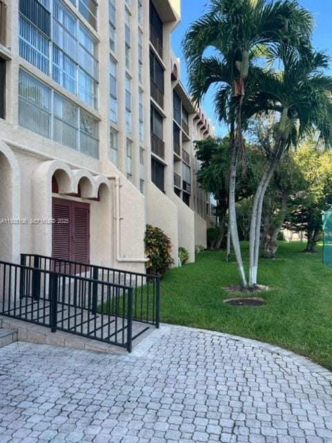 2001 Atlantic Shores Boulevard 105 — photo 2