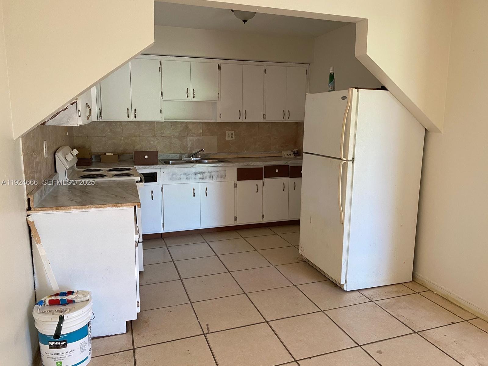 2880 NW 12th Court, Fort Lauderdale, FL 33311 photo 2