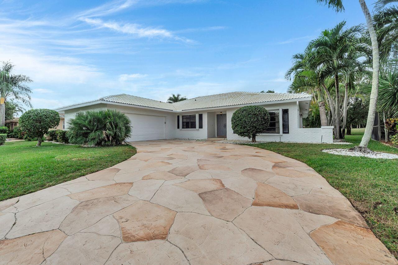 19699 Boca Greens Drive, Boca Raton, FL 33498