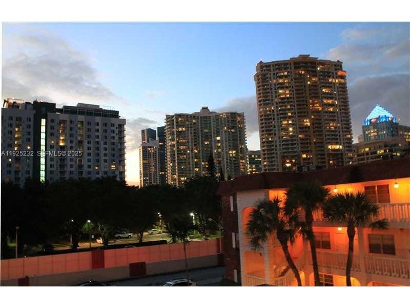 241 SE 9th Avenue 106, Pompano Beach, FL 33060 photo 17