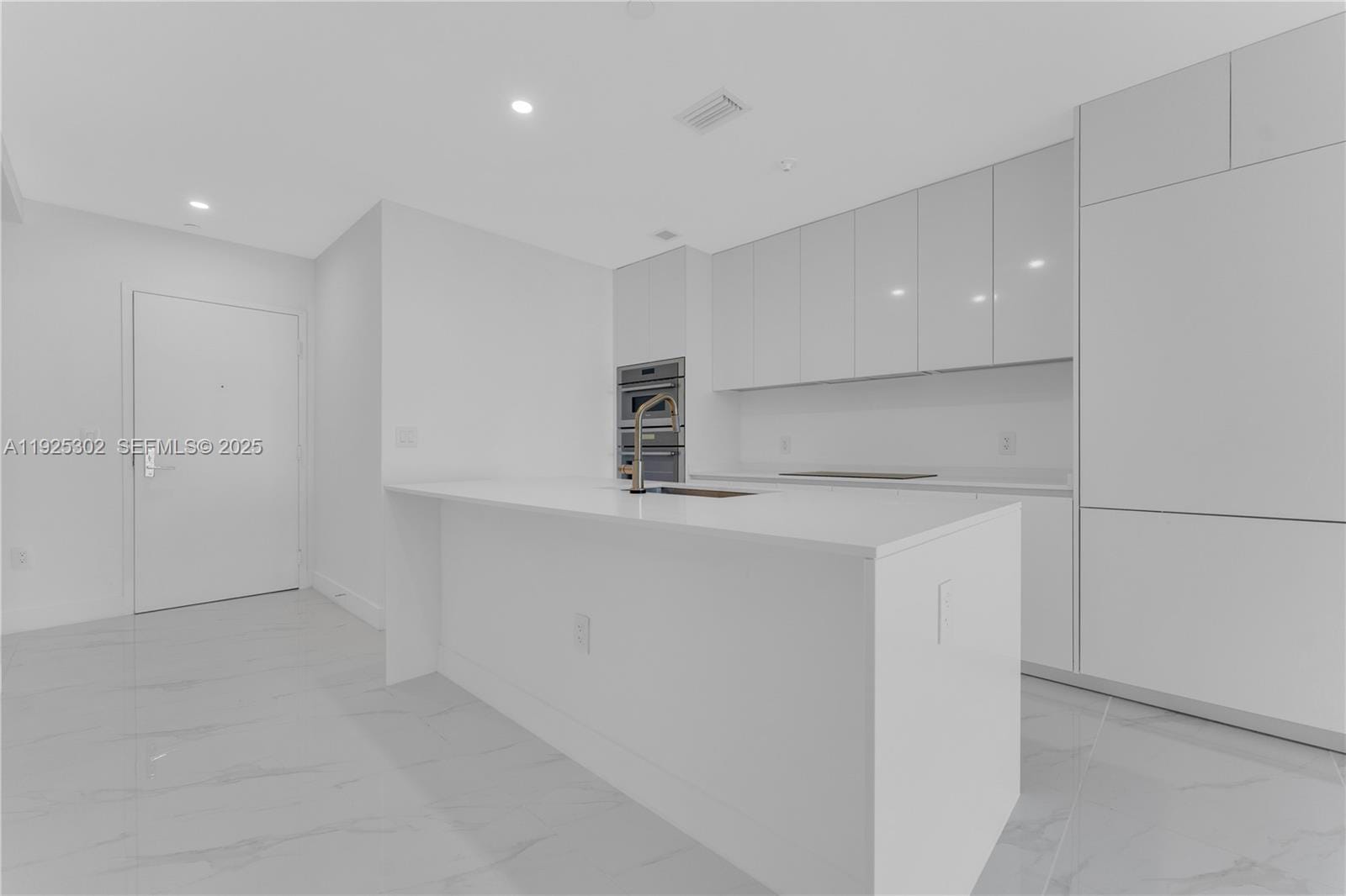 700 NE 24th Street 4402, Miami, FL 33137 photo 11