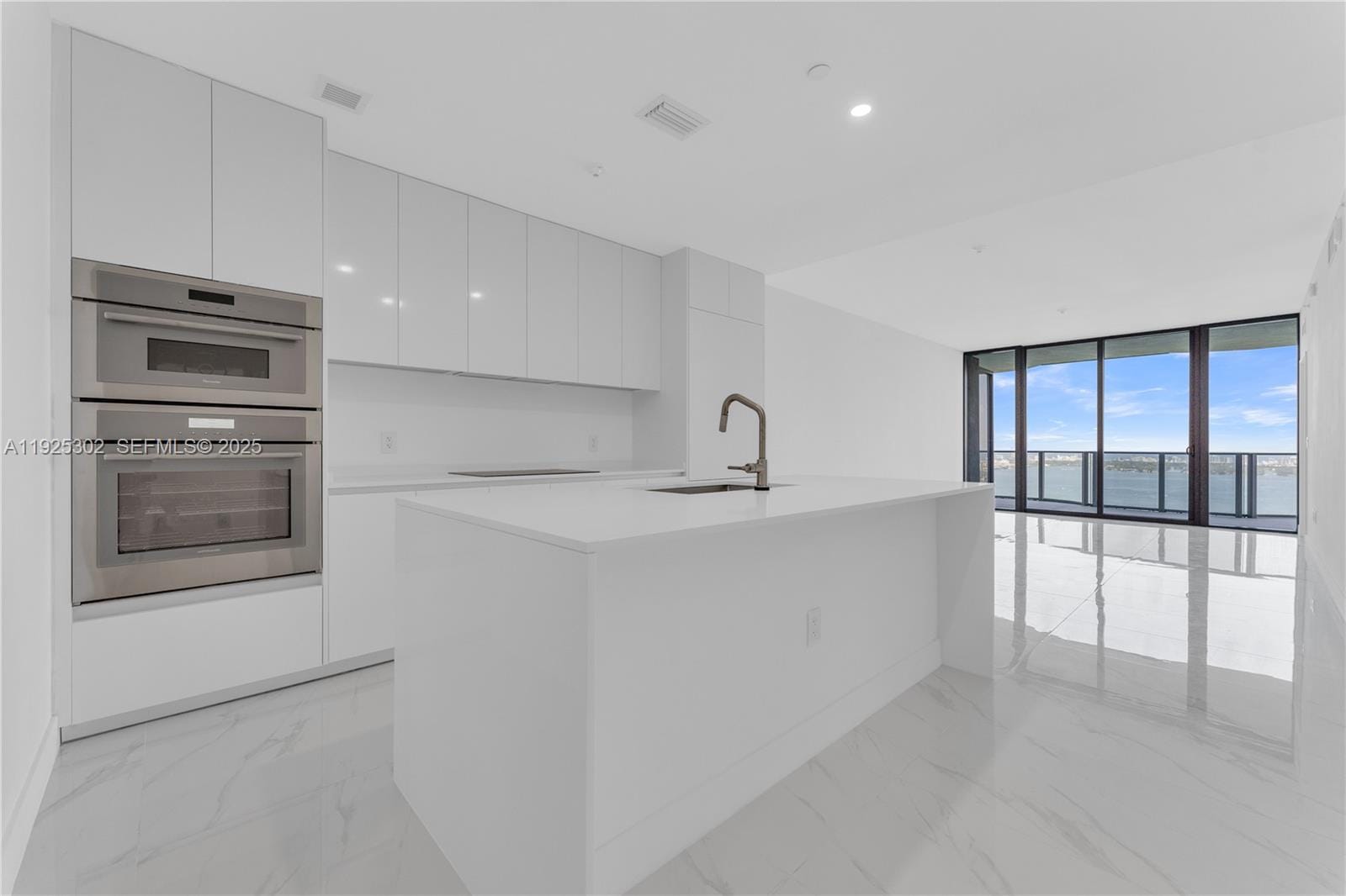 700 NE 24th Street 4402, Miami, FL 33137 photo 6