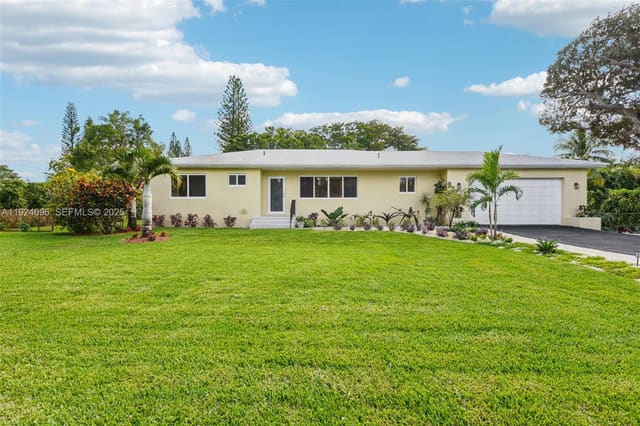 140 NE 161st Street, sold in Bisc Gardens Sec C, Miami, FL