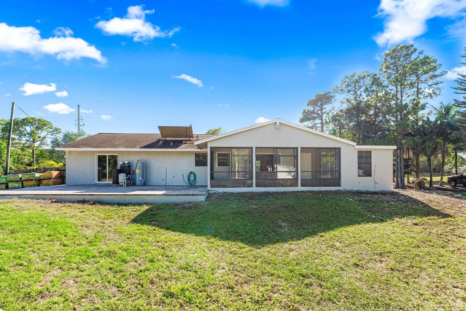 18055 W Sycamore Drive, The Acreage, FL 33470