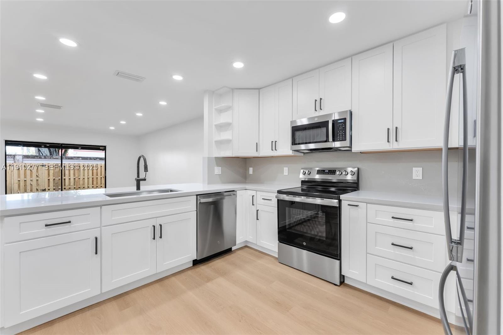 10512 NW 3rd Street — photo 7