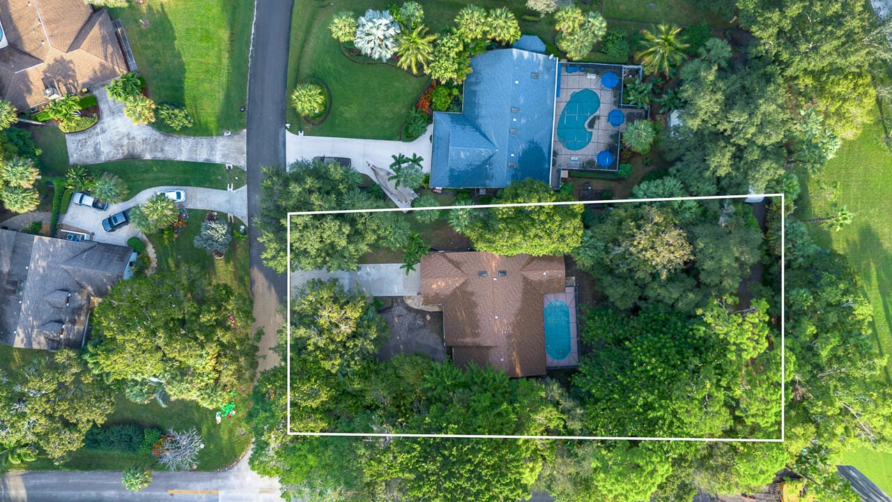 1090 SE Buttonwood Circle SE, Stuart, FL 34997 photo 4