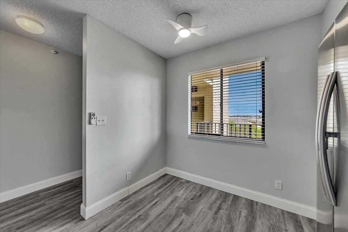 2112 S Cypress Bend Drive 508 — photo 5