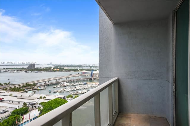 244 Biscayne Boulevard 2306, sold in Vizcayne North Condo, Miami, FL