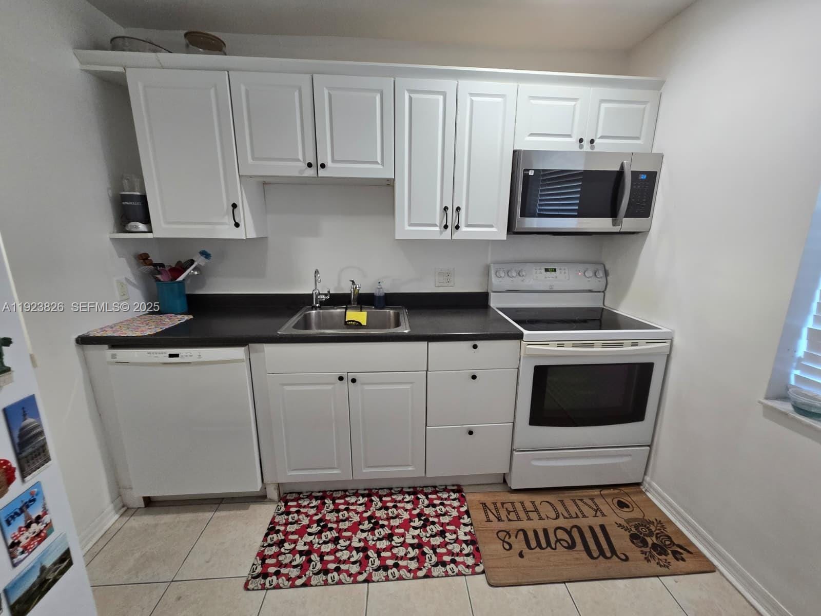 7837 Golf Cir Drive 310 — photo 2