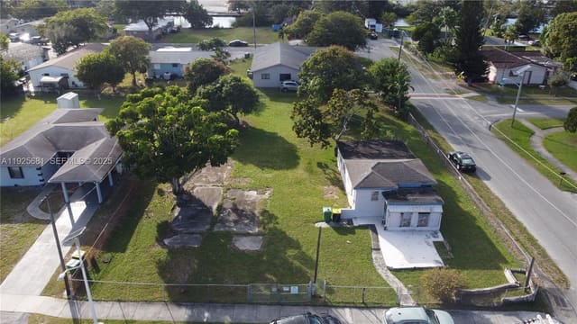149 NW 14th Avenue, Dania Beach, FL 33004