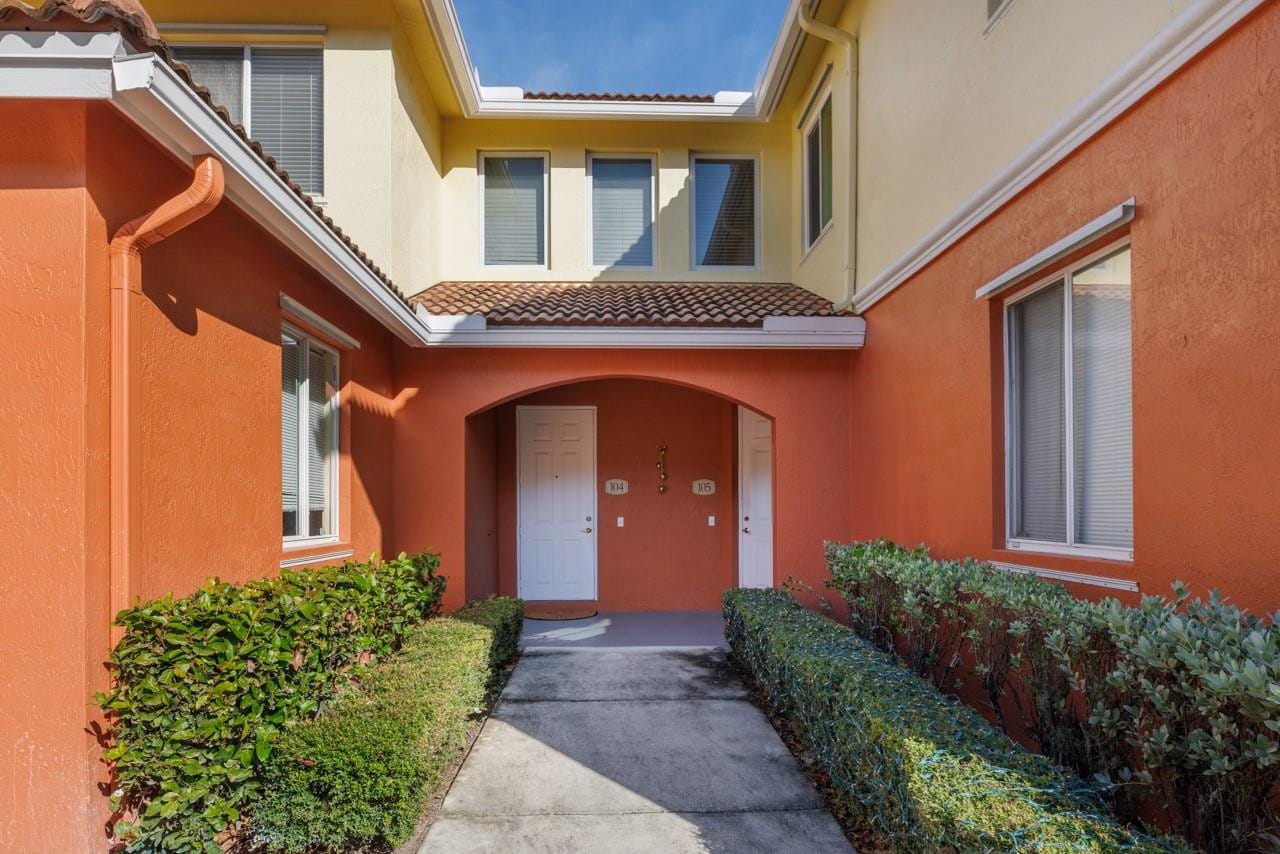 55 SE Palermo Court 105 — photo 3