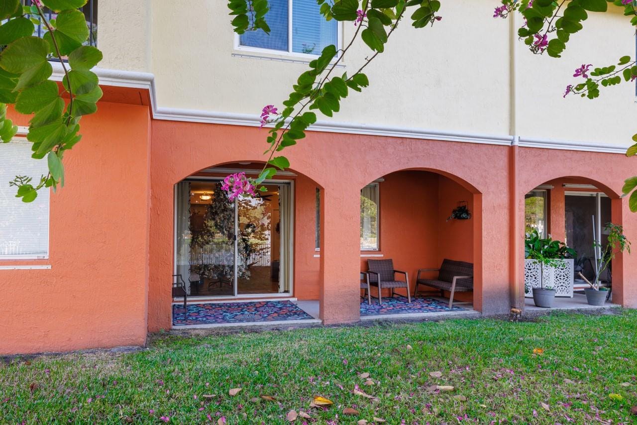 55 SE Palermo Court 105 — photo 10