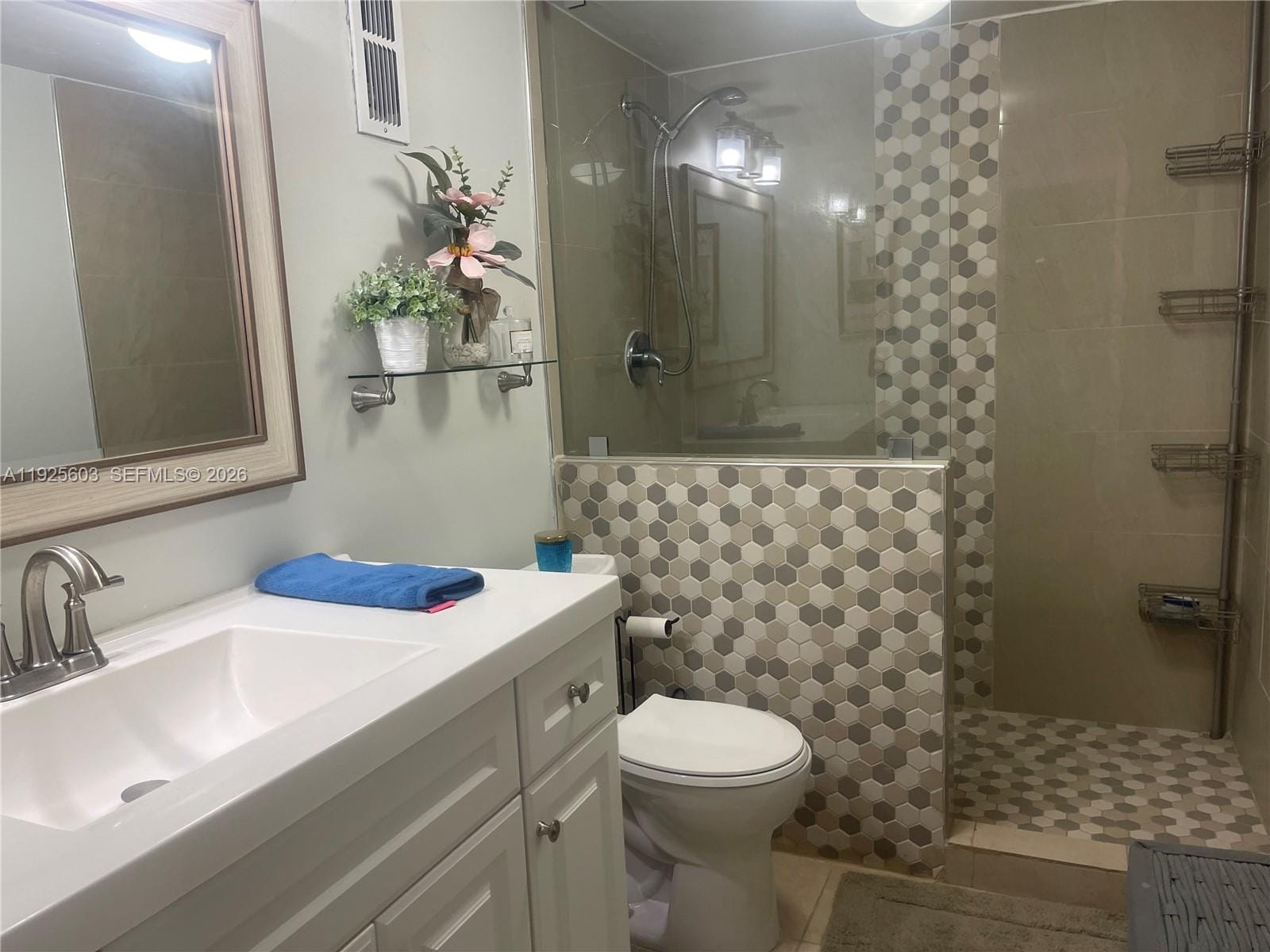 661 NE 195th Street 309, Miami, FL 33179 photo 16
