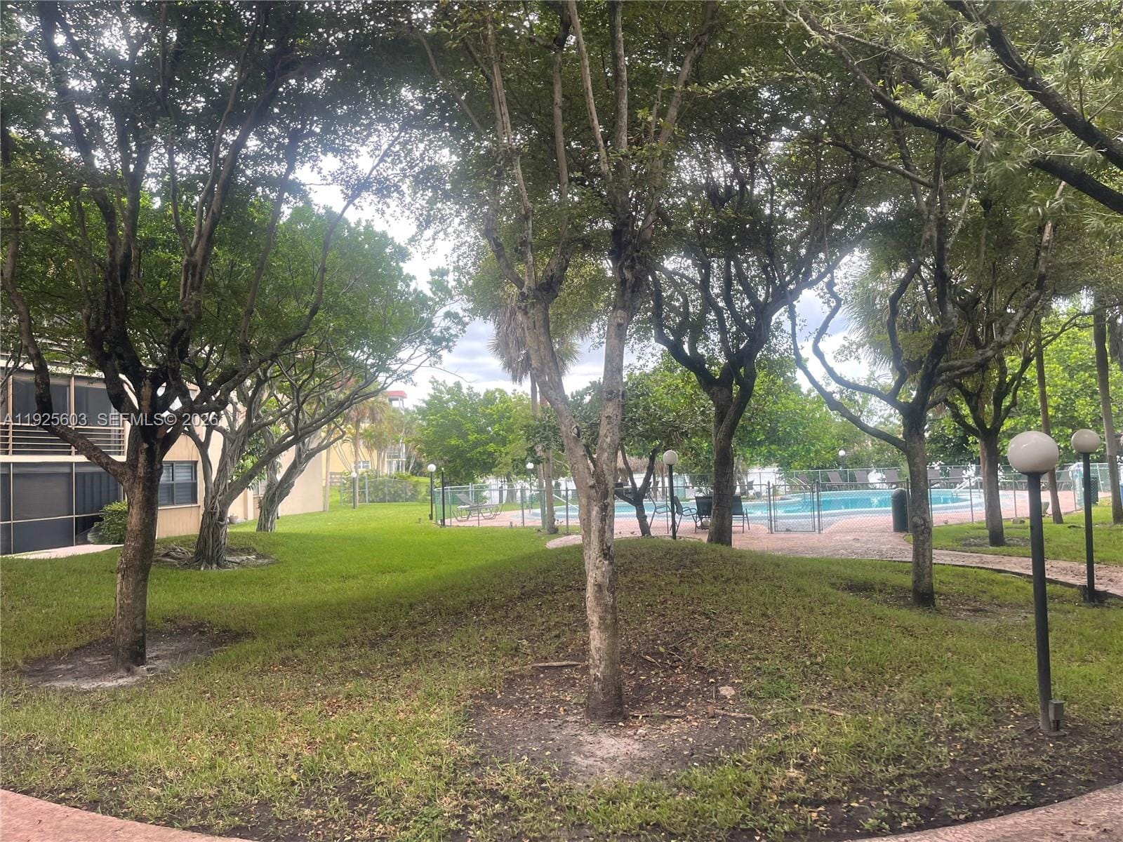 661 NE 195th Street 309, Miami, FL 33179 photo 25