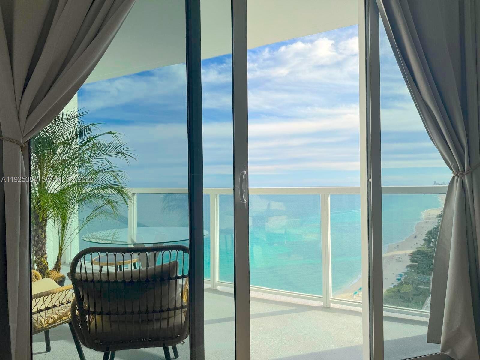 16699 Collins Avenue 2701, Sunny Isles Beach, FL 33160 photo 4
