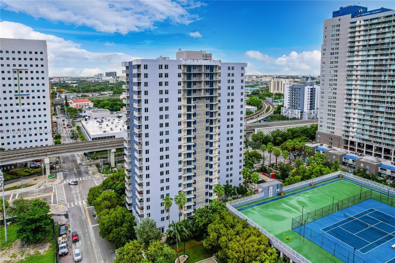 850 N Miami Avenue W-408 — photo 3