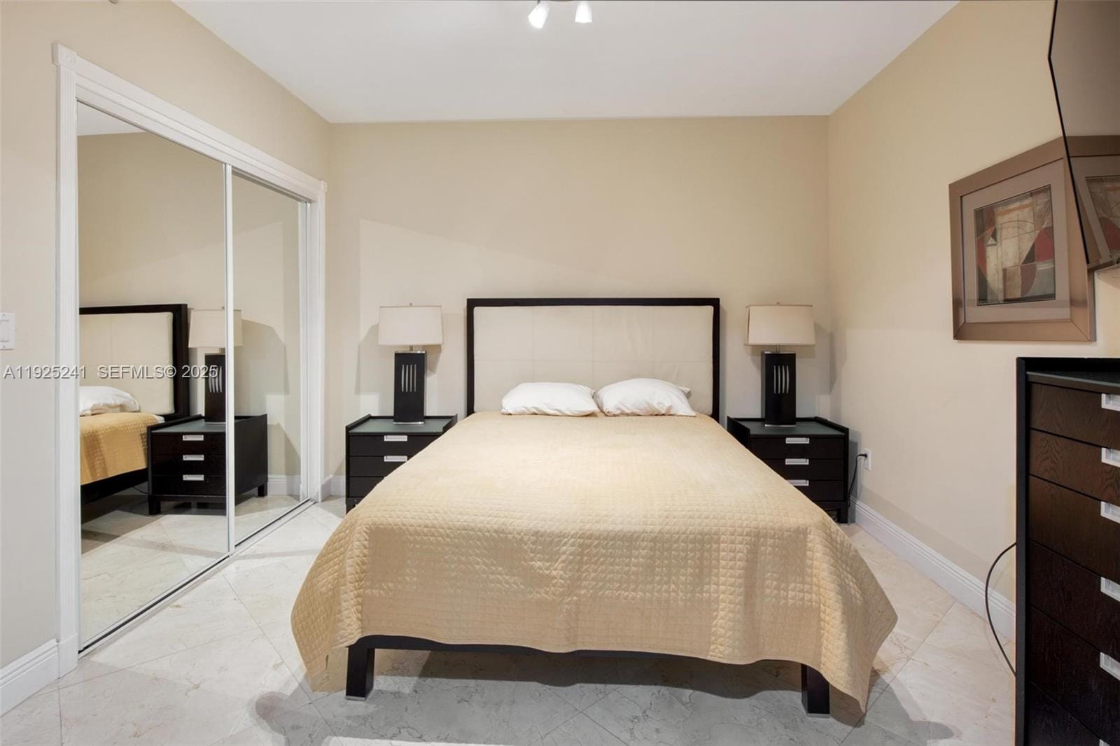 1830 S Ocean Drive 2212, Hallandale Beach, FL 33009 photo 9
