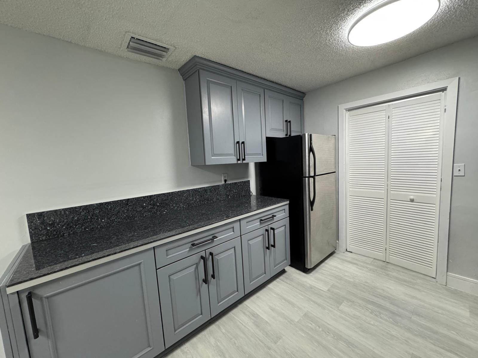 6100 NE 4th Avenue — photo 4