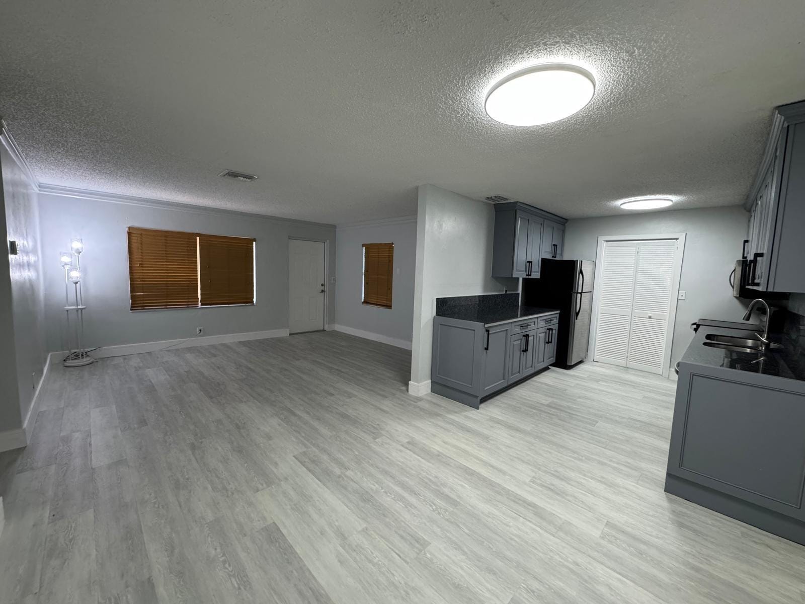 6100 NE 4th Avenue — photo 9