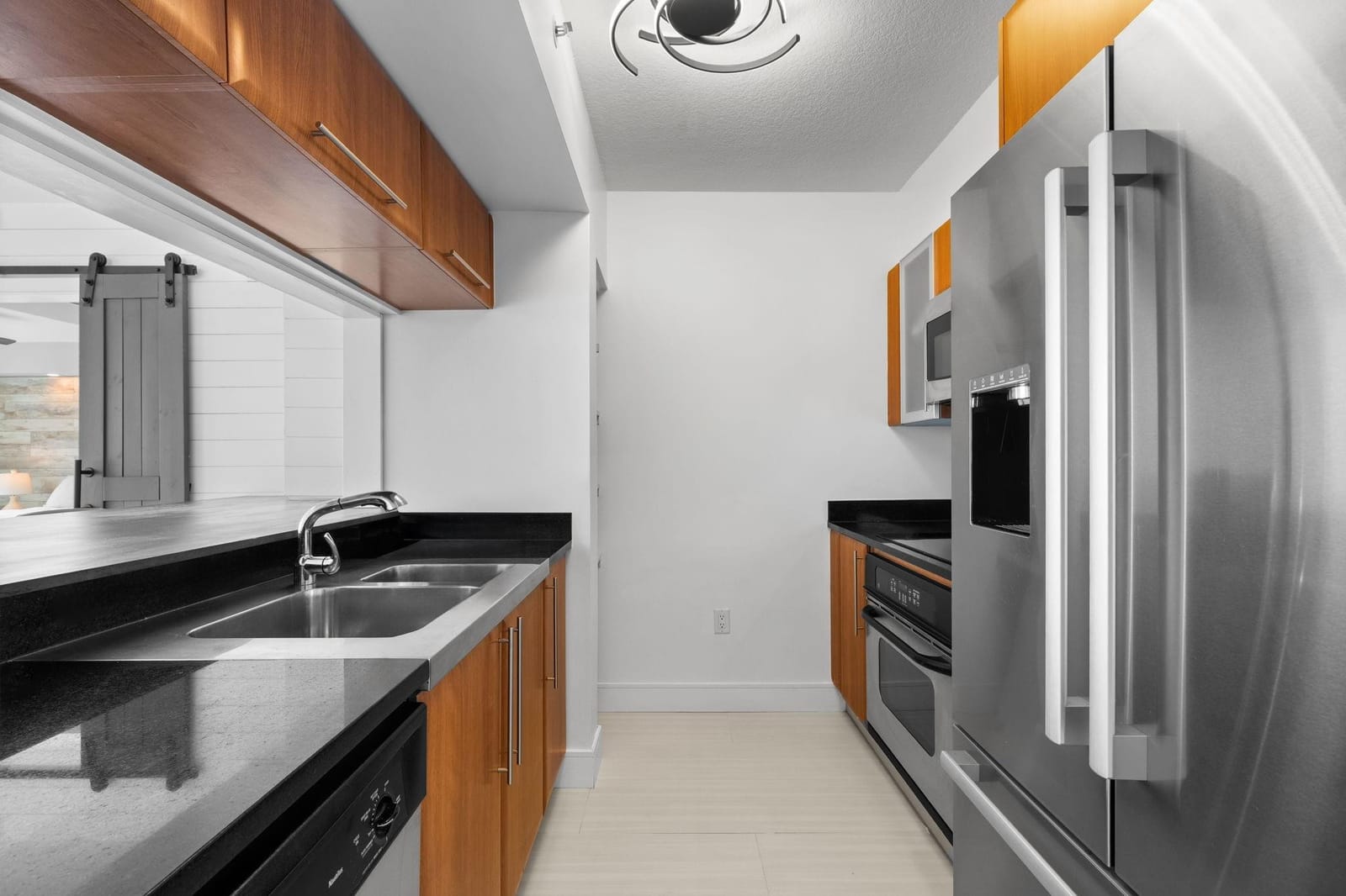 610 W Las Olas Boulevard 1621 — photo 6