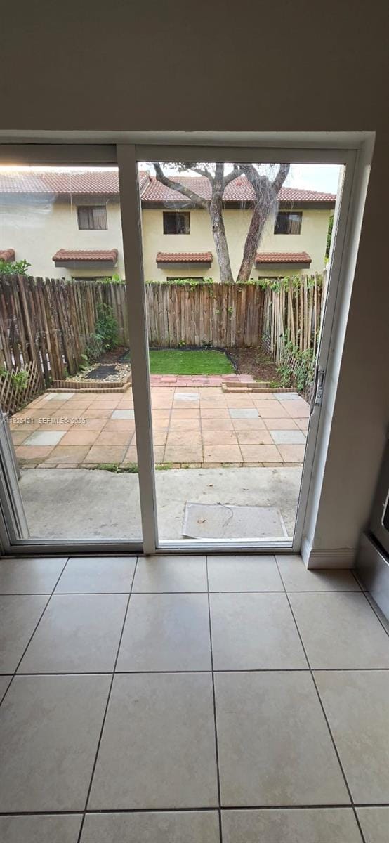 560 NW 82nd Place 303, Miami, FL 33126 photo 2