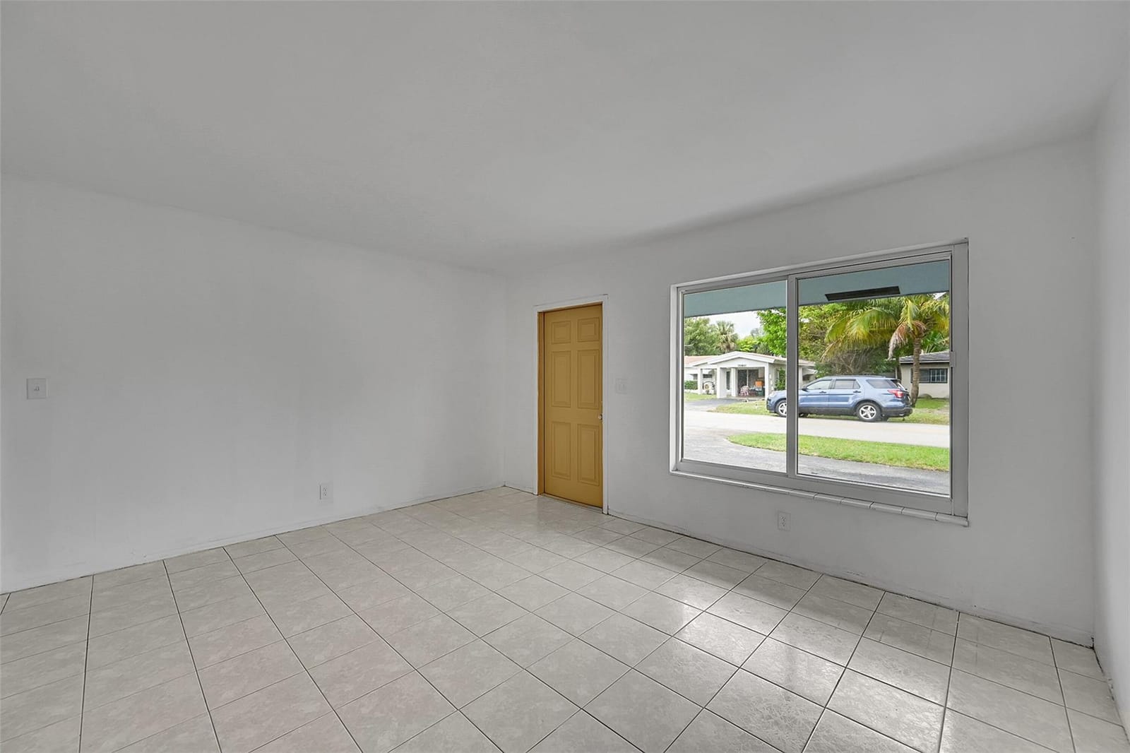 3280 NE 15th Avenue — photo 3