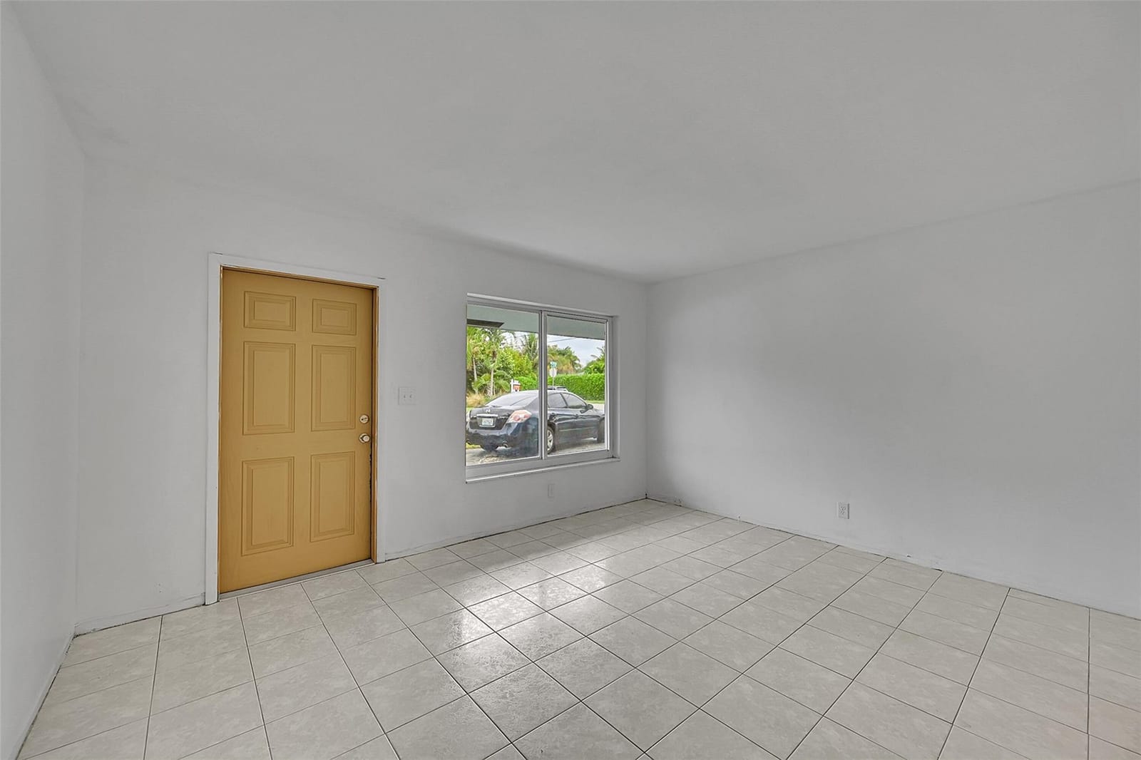 3280 NE 15th Avenue — photo 4