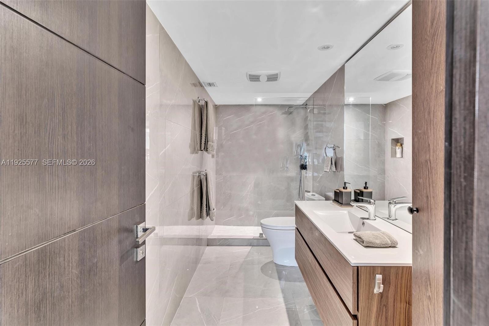 1865 Brickell Avenue A703, Miami, FL 33129 photo 14